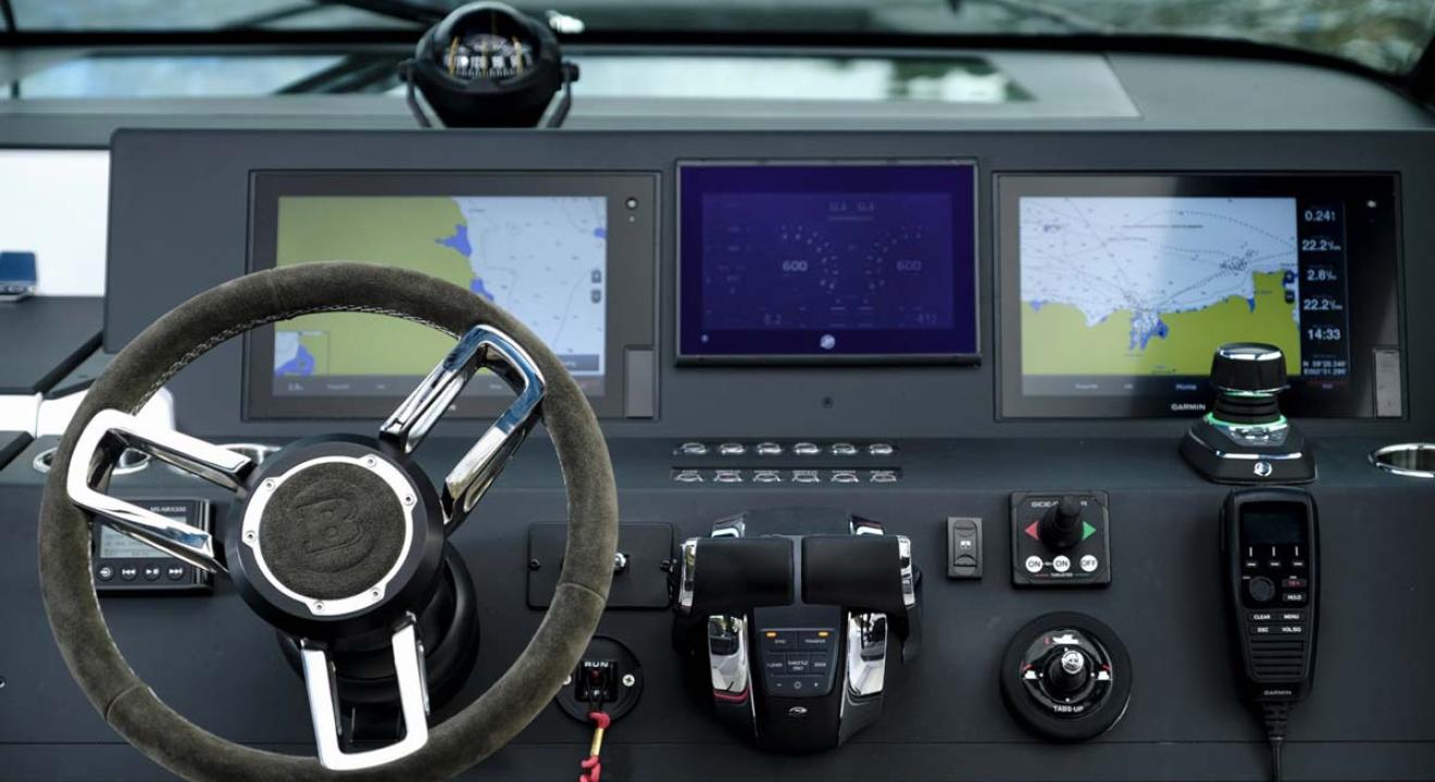 OKTANA, AXOPAR 37 ST BRABUS LINE